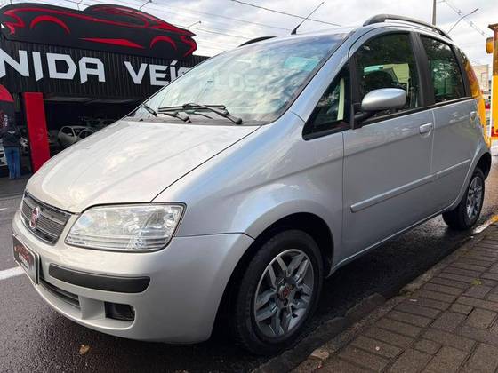 FIAT IDEA 1.4 MPI ELX 8V FLEX 4P MANUAL FIAT IDEA 1.4 MPI ELX 8V FLEX 4P MANUAL